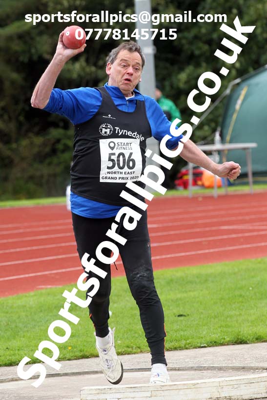 Shot putt, NECAA Open Meeting, Morpeth, Sunday, September 27th. David T. Hewitson/Sports for All Pics